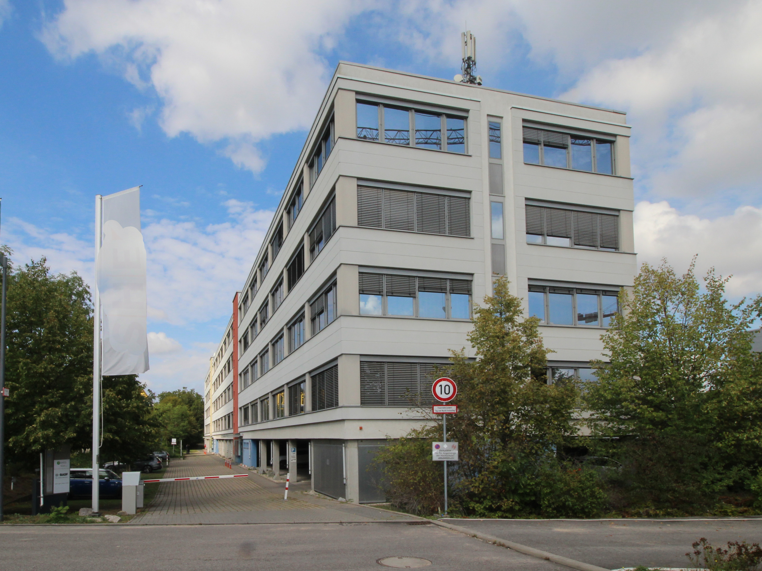 RICH_Außenaufnahme RICH_Außenaufnahme