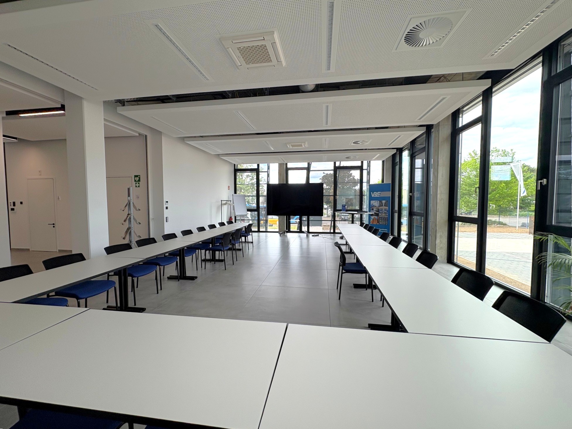 Schulungsraum Erdgeschoss Schulungsraum Erdgeschoss