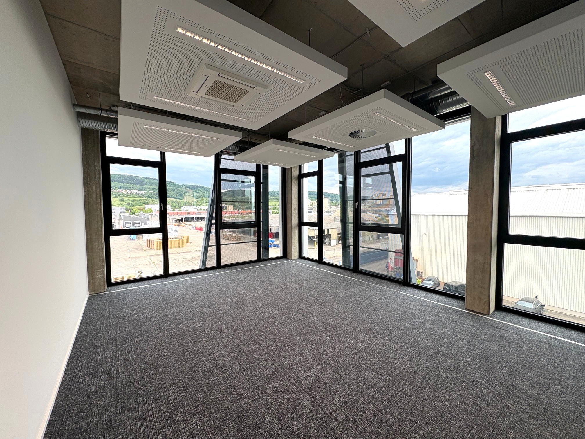 Büro (2) Büro (2)