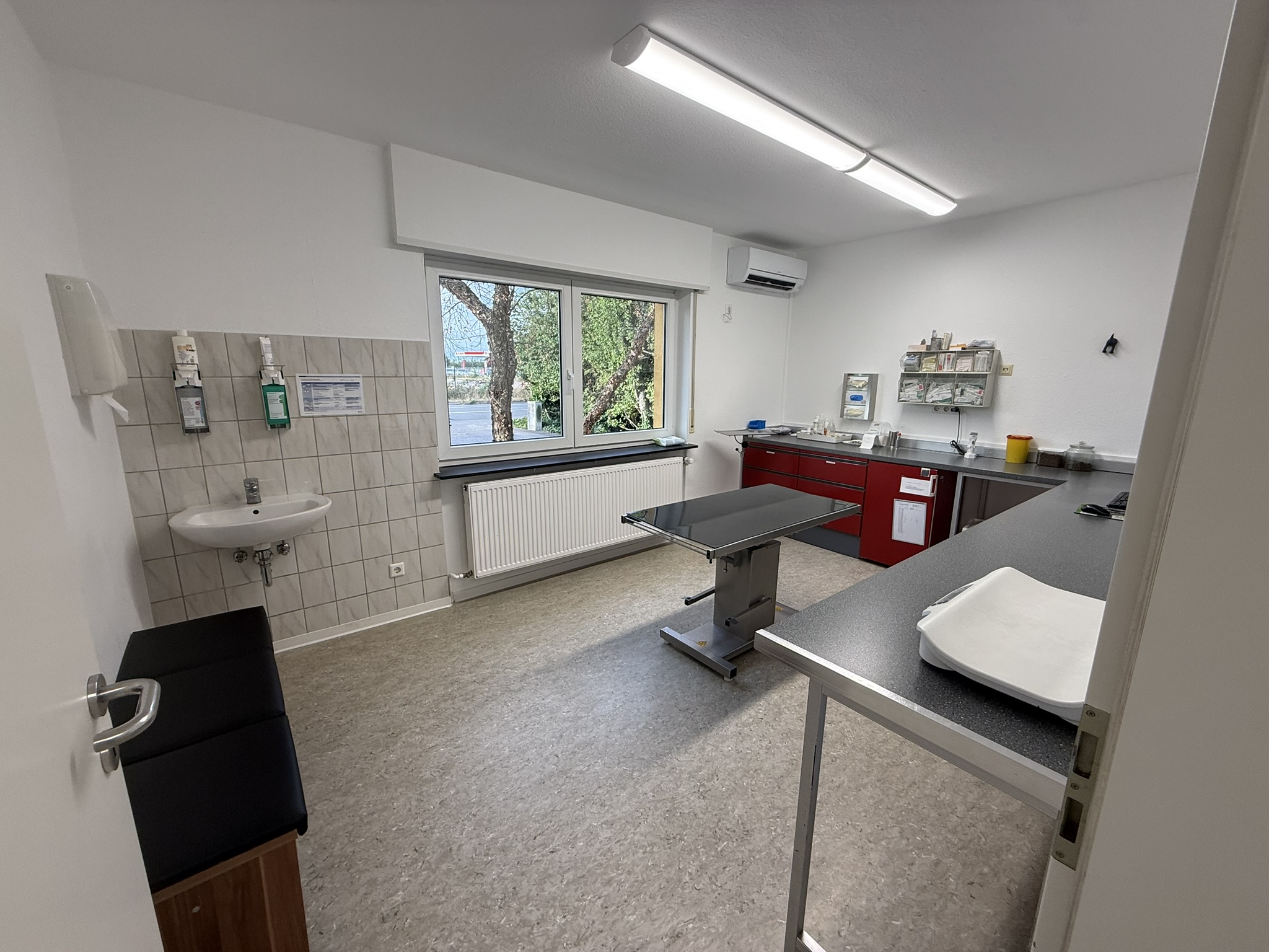 Behandlungszimmer Behandlungszimmer